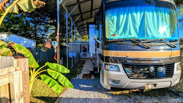 631 Escambia Dr, Lillian, AL 36549