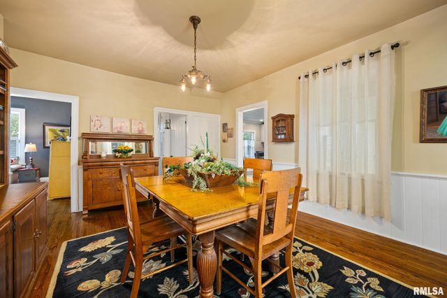 110 N ELM Street, Washington, IL 61571