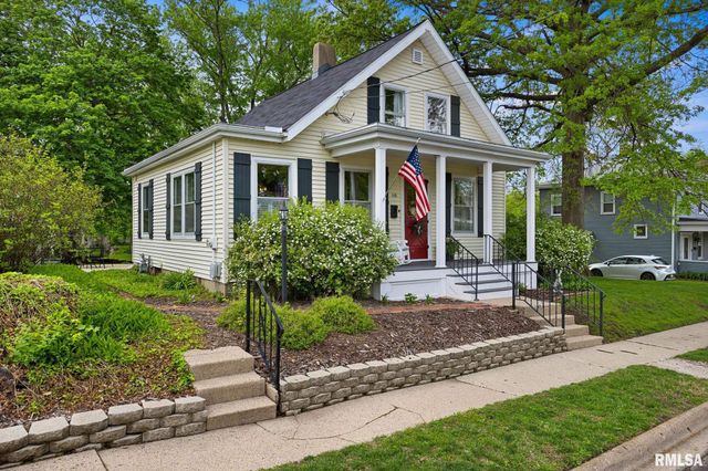 110 N ELM Street, Washington, IL 61571