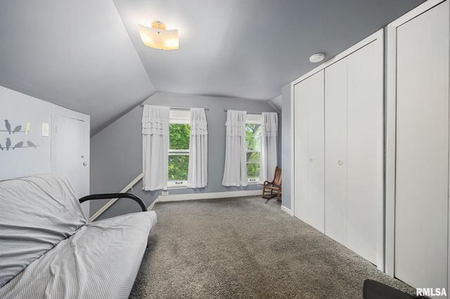 110 N ELM Street, Washington, IL 61571