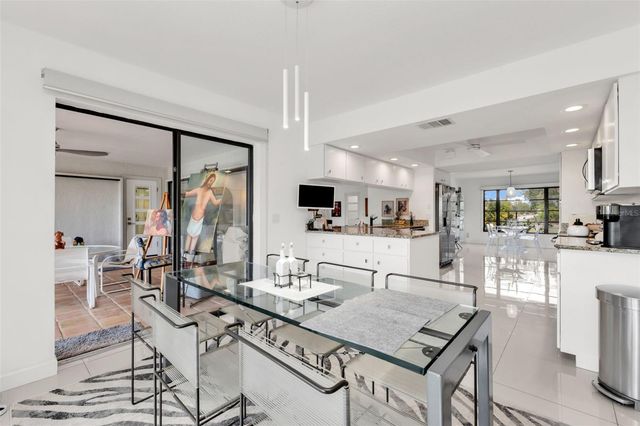 11903 SW KINGSWAY CIRCLE, Lake Suzy, FL 34269