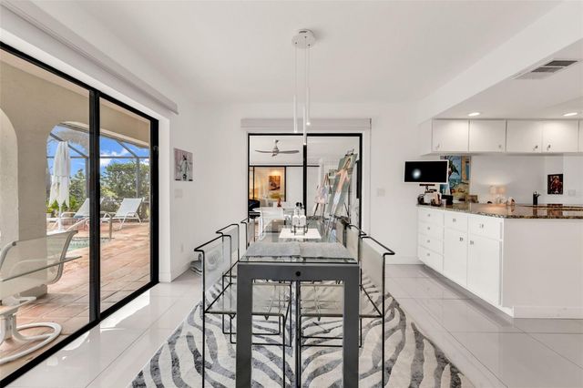 11903 SW KINGSWAY CIRCLE, Lake Suzy, FL 34269