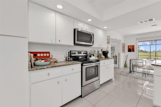 11903 SW KINGSWAY CIRCLE, Lake Suzy, FL 34269