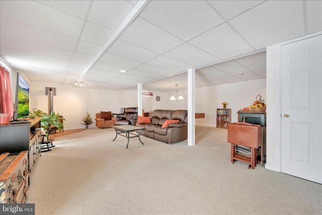 35 JACK AND JILL DR, Schuylkill Haven, PA 17972