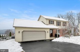 35 JACK AND JILL DR, Schuylkill Haven, PA 17972