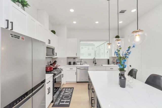 2722 Anita Street, Houston, TX 77004