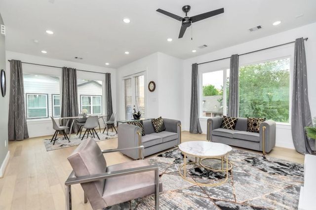 2722 Anita Street, Houston, TX 77004