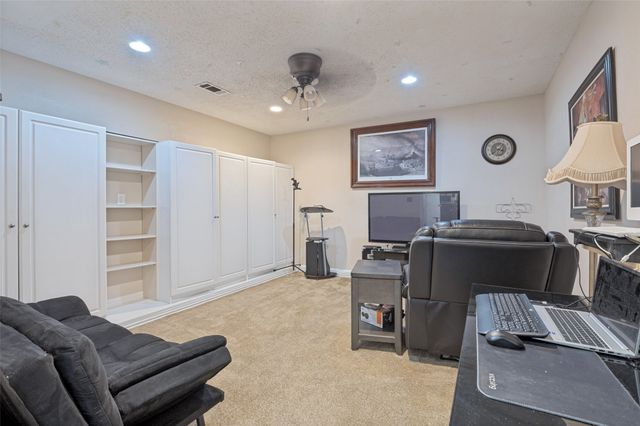 2910 Spinner Lane, Grand Prairie, TX 75052