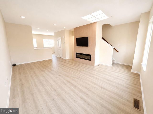 145 MERCER CT, Fairless Hills, PA 19030