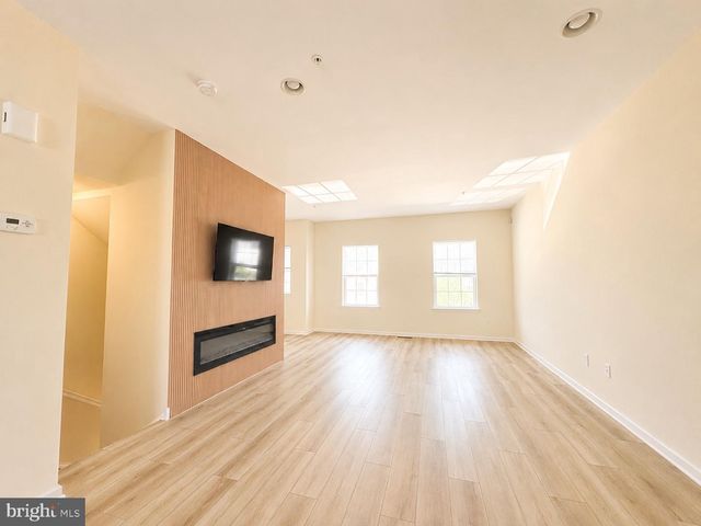 145 MERCER CT, Fairless Hills, PA 19030