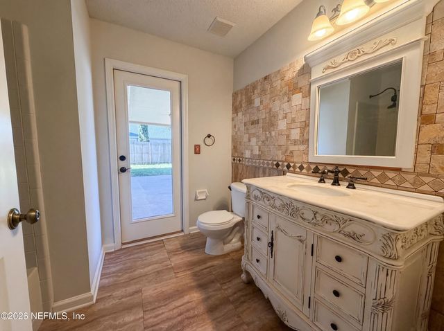 585 THORNBERRY Road, Orange Park, FL 32073