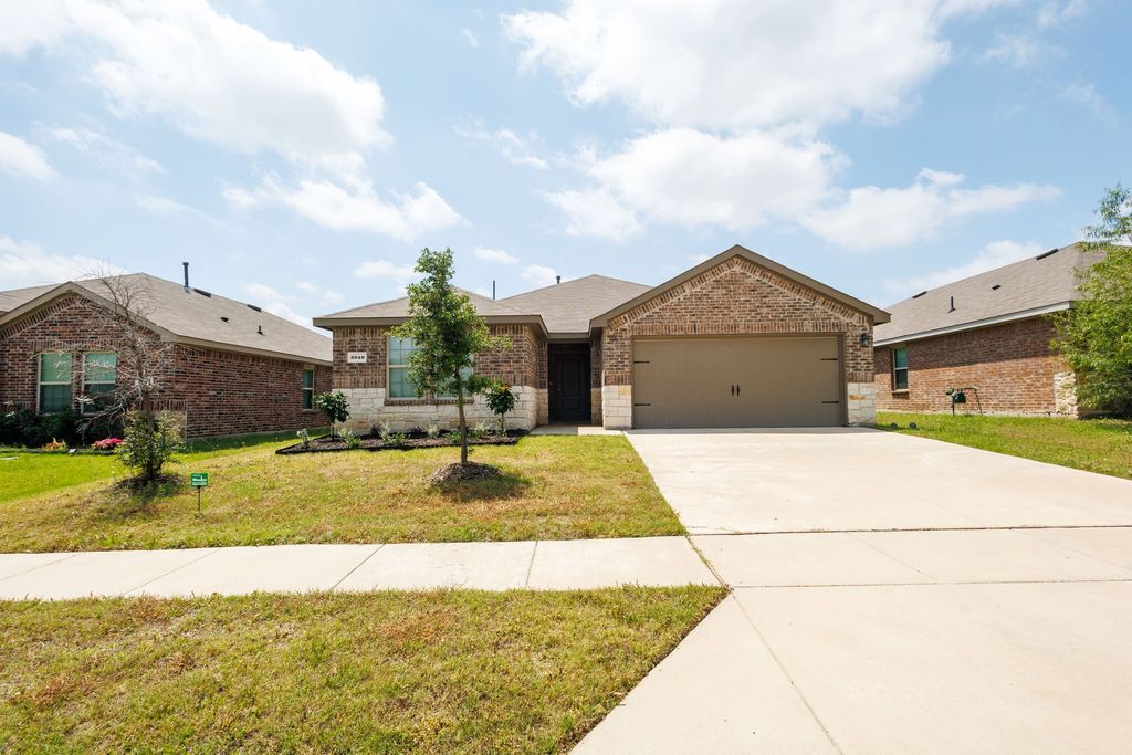 2940 Lawson Drive, Royse City, TX 75189