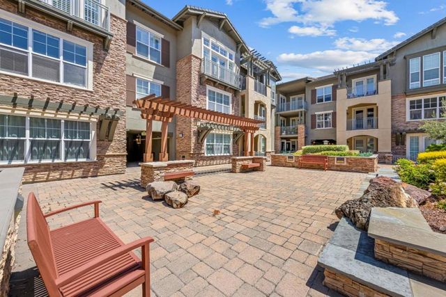 2881 Meridian Avenue 323, San Jose, CA 95124
