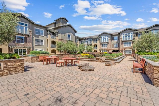 2881 Meridian Avenue 323, San Jose, CA 95124
