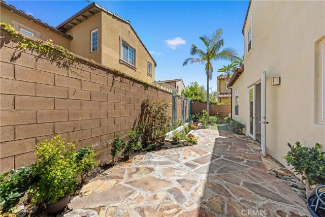 22 Arborside, Irvine, CA 92603