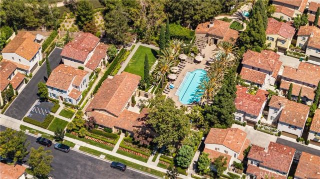 22 Arborside, Irvine, CA 92603