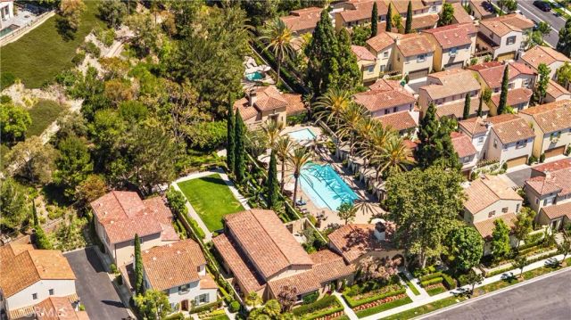 22 Arborside, Irvine, CA 92603