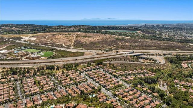22 Arborside, Irvine, CA 92603