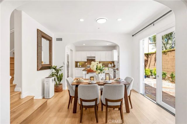 22 Arborside, Irvine, CA 92603