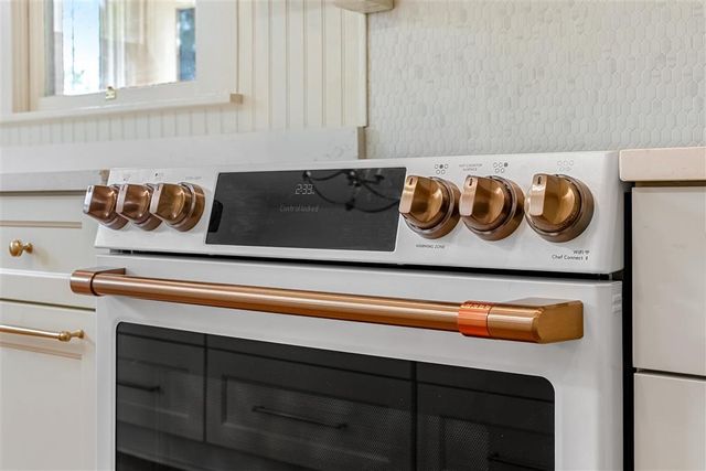 1202 Louisiana Avenue, Lake Charles, LA 70601