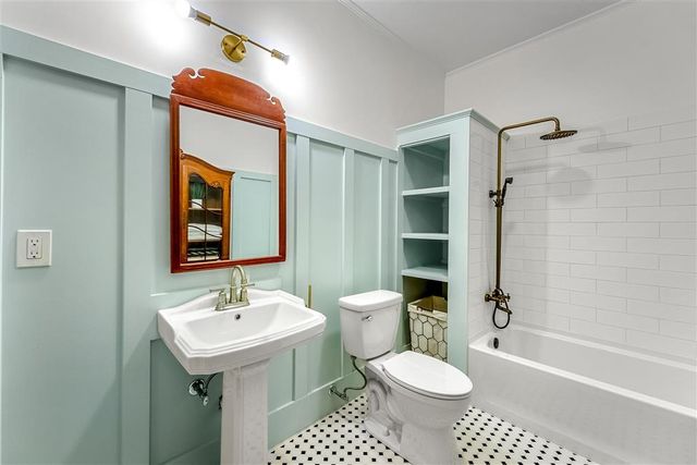 1202 Louisiana Avenue, Lake Charles, LA 70601