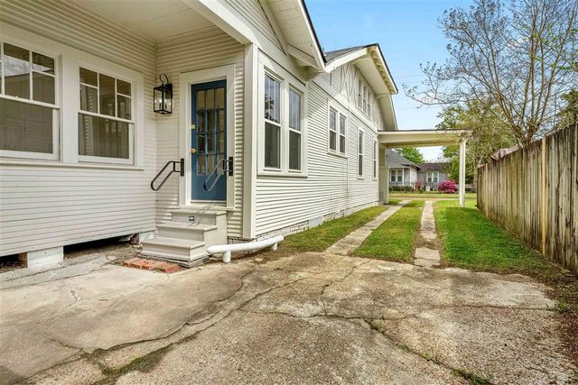 1202 Louisiana Avenue, Lake Charles, LA 70601