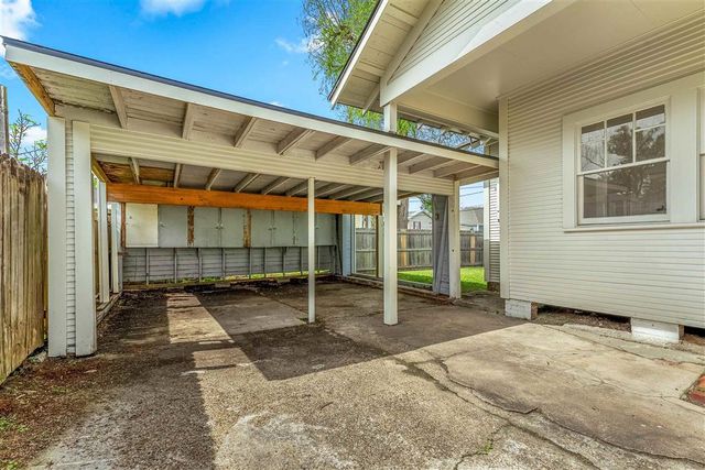 1202 Louisiana Avenue, Lake Charles, LA 70601