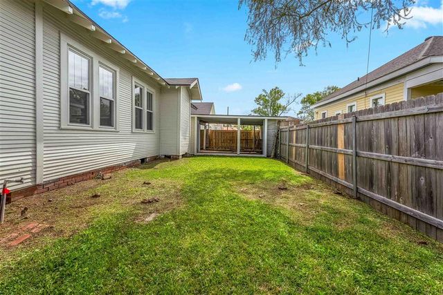 1202 Louisiana Avenue, Lake Charles, LA 70601