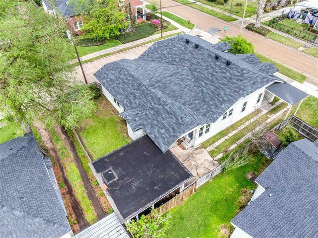 1202 Louisiana Avenue, Lake Charles, LA 70601