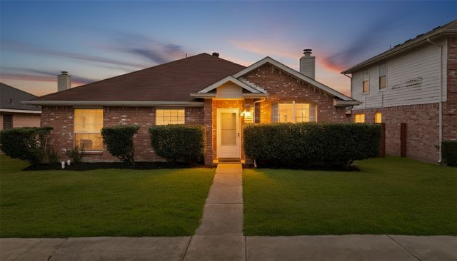 2840 Saint Johns Avenue, Lancaster, TX 75146