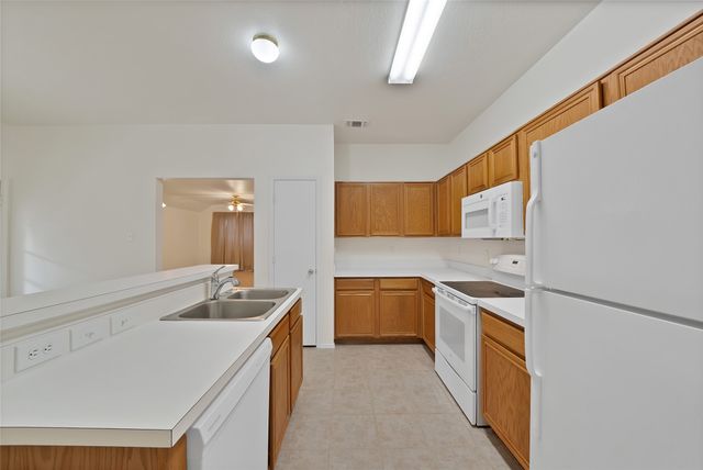 2840 Saint Johns Avenue, Lancaster, TX 75146