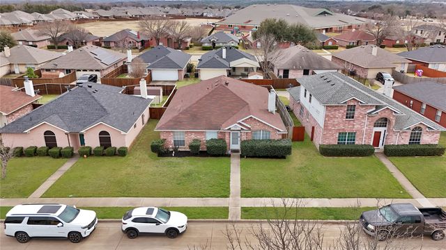 2840 Saint Johns Avenue, Lancaster, TX 75146