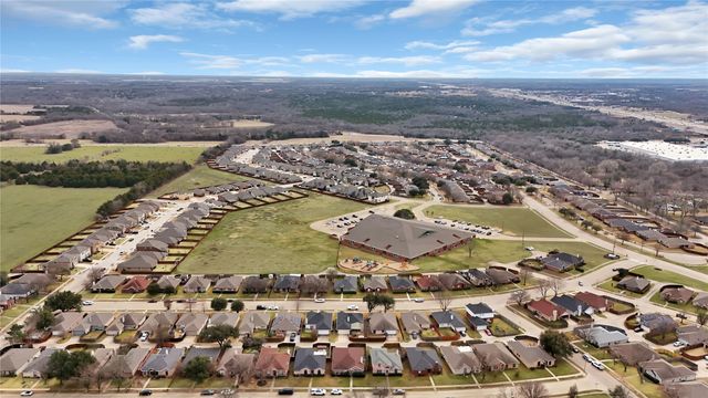 2840 Saint Johns Avenue, Lancaster, TX 75146