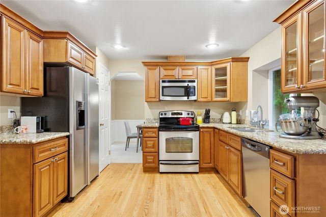 2803 233rd Place NE, Sammamish, WA 98074