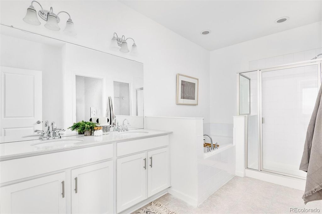 3669 S Lisbon Court, Aurora, CO 80013