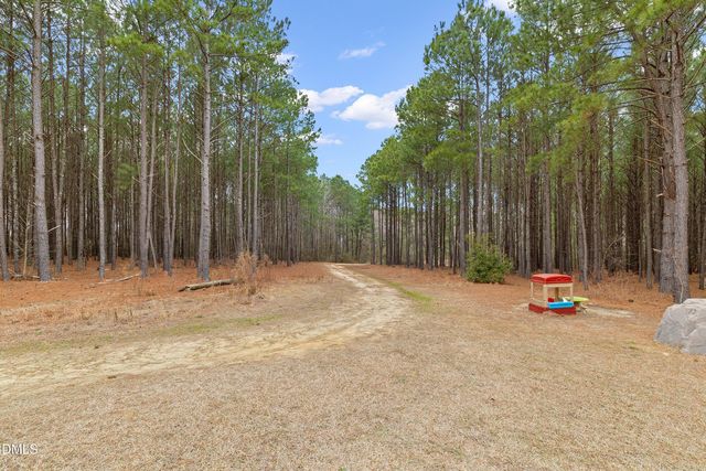 665 Mann Road, Coats, NC 27521