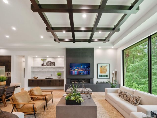 0000 CRANBROOK Trail, Orchard Lake, MI 48323