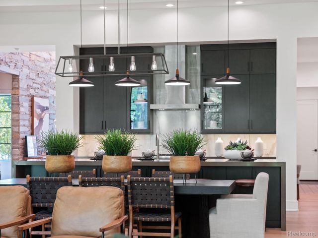 0000 CRANBROOK Trail, Orchard Lake, MI 48323