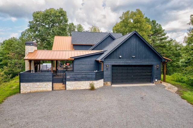 312 Charles Road, Ellijay, GA 30540