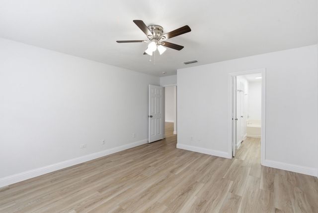 8117 Broken Arrow Road, Fort Worth, TX 76137