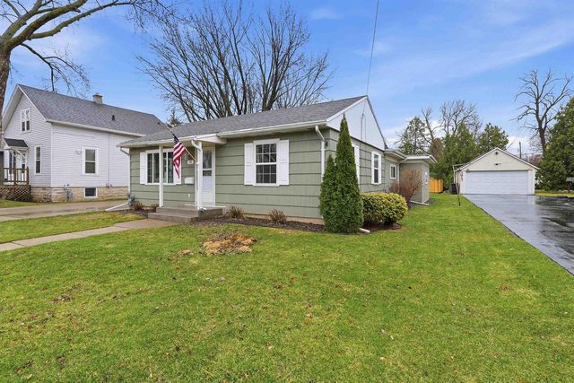 149 W 23RD AVENUE, Oshkosh, WI 54902