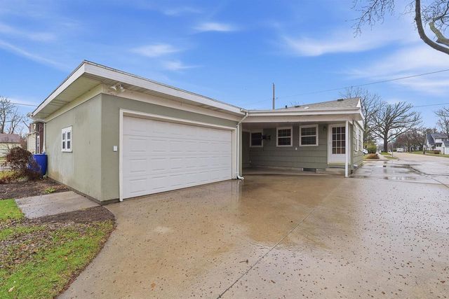 149 W 23RD AVENUE, Oshkosh, WI 54902