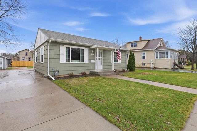 149 W 23RD AVENUE, Oshkosh, WI 54902