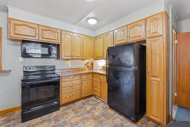 149 W 23RD AVENUE, Oshkosh, WI 54902