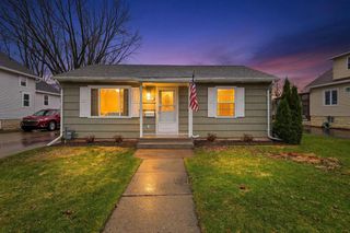 149 W 23RD AVENUE, Oshkosh, WI 54902