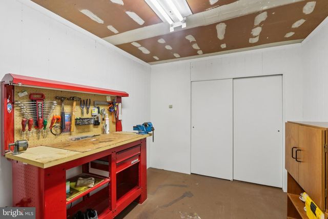 34 ALLWOOD DR, Lawrence Township, NJ 08648