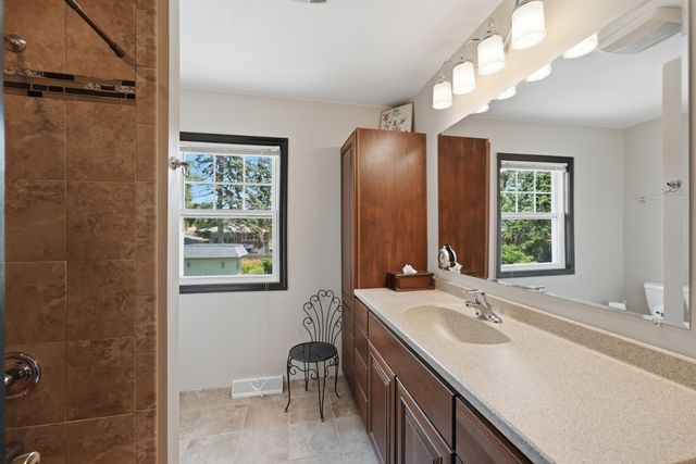 9817 Tulley Avenue, Oak Lawn, IL 60453