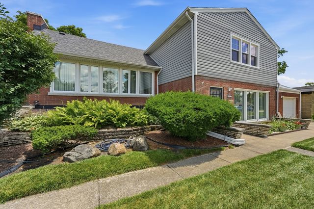 9817 Tulley Avenue, Oak Lawn, IL 60453