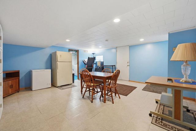 9817 Tulley Avenue, Oak Lawn, IL 60453