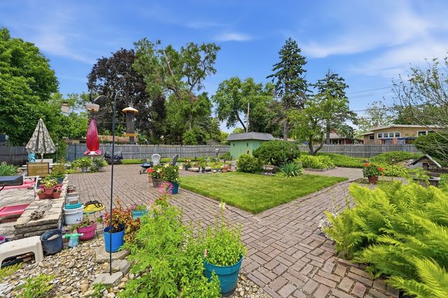 9817 Tulley Avenue, Oak Lawn, IL 60453